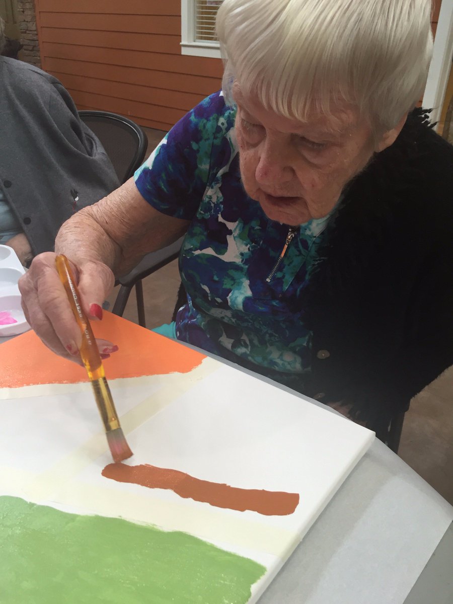 HeartisConroeED's tweet photo. Residents are preparing canvas' for a zen-doodling project.  Fun Friday. #FrontierCuture https://t.co/6xyRJEupx6
