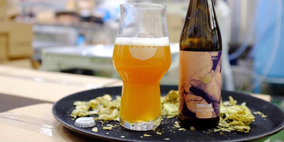 BusinessInsider's tweet photo. Here are the 20 best beers in the world in honor of #InternationalBeerDay https://t.co/rSkWXLYlZr https://t.co/hiOZVPJh2J