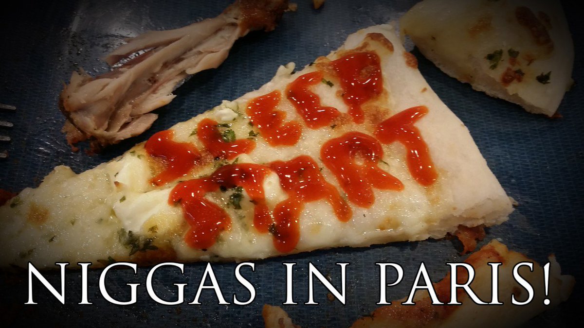 Sleep_Start's tweet image. wha' she orda? a @Sleep_Start #Pizza! #anothercoversong #niggasinparis #foodart @wassappong @tiful02 @mau103088