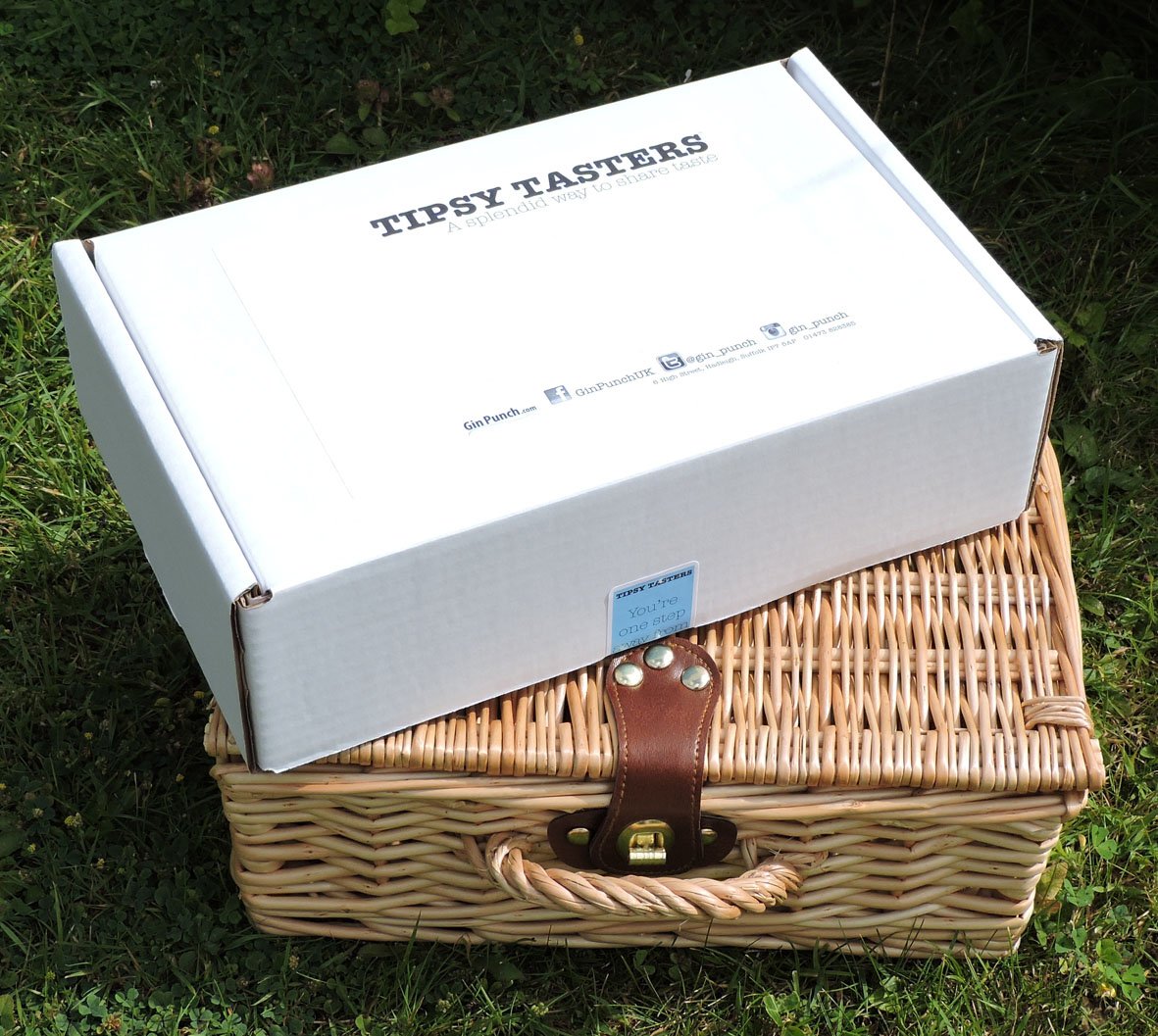 tipsytasters's tweet image. The fantastic new Tipsy Tasters boxes and hampers are now on our website shop! ow.ly/haAF302Xt5I