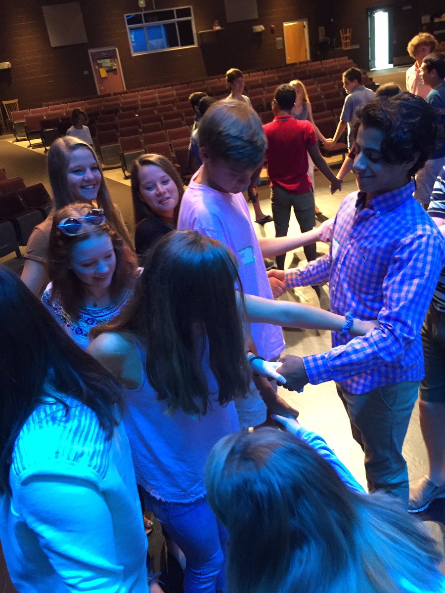cc_cghsnc's tweet photo. Good to see 10th, 11th & 12th grade students here to focus on their year! #prepisgood #lessstressisgood #cgfocus2016 https://t.co/XX7ZoY9ZXN