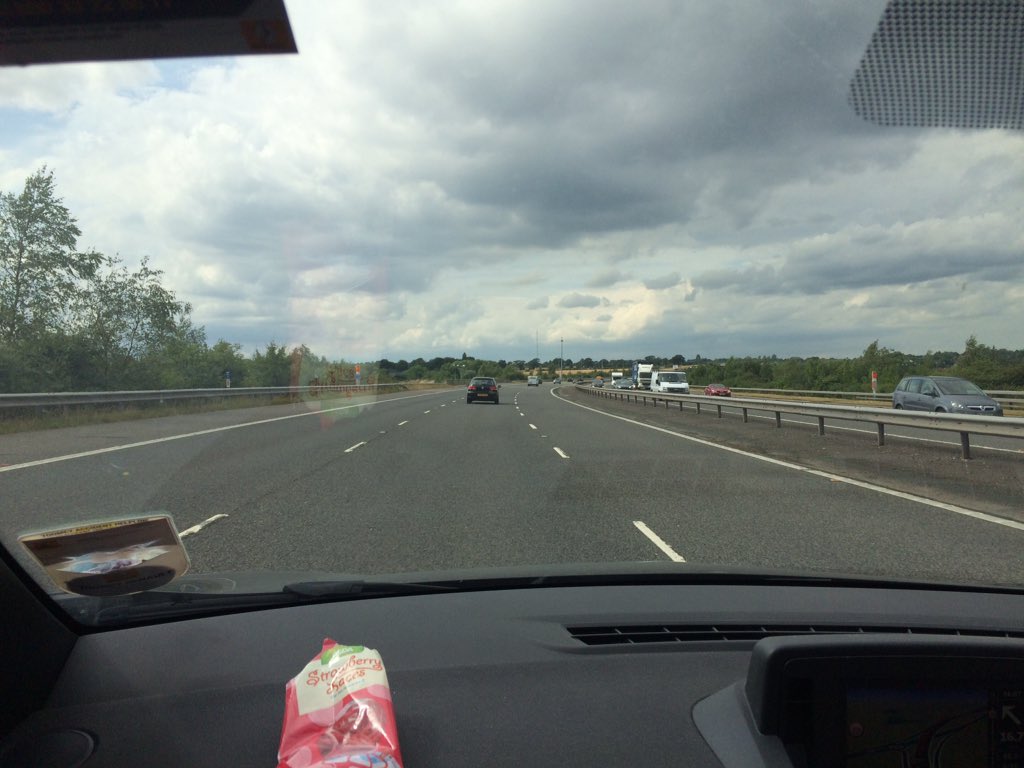 Dick_Puddlecote's tweet image. En route to #Vapefest with @Twigolet in the Twicabriolet