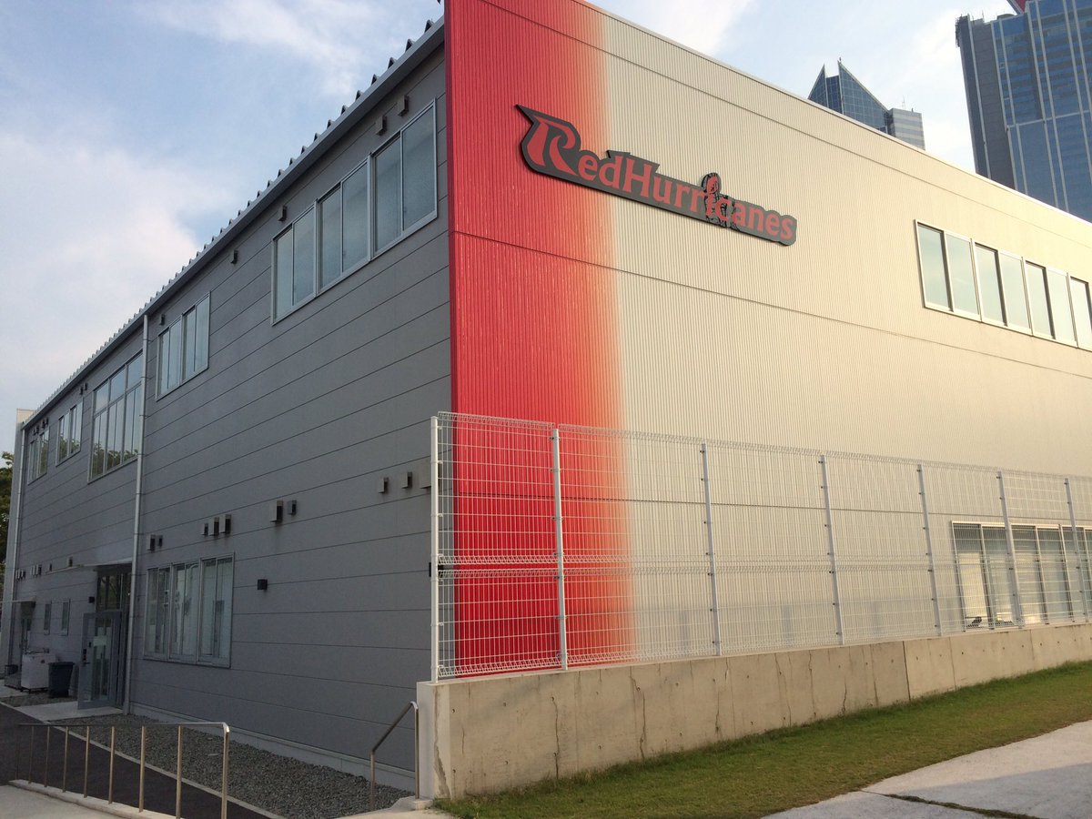 SpeedoTigers's tweet photo. Camp 2 Day 3 - Thank you to @RedHurricanes for the use of their incredible facilities at @LeicesterTigers Osaka Camp https://t.co/dxuiC2VpL6