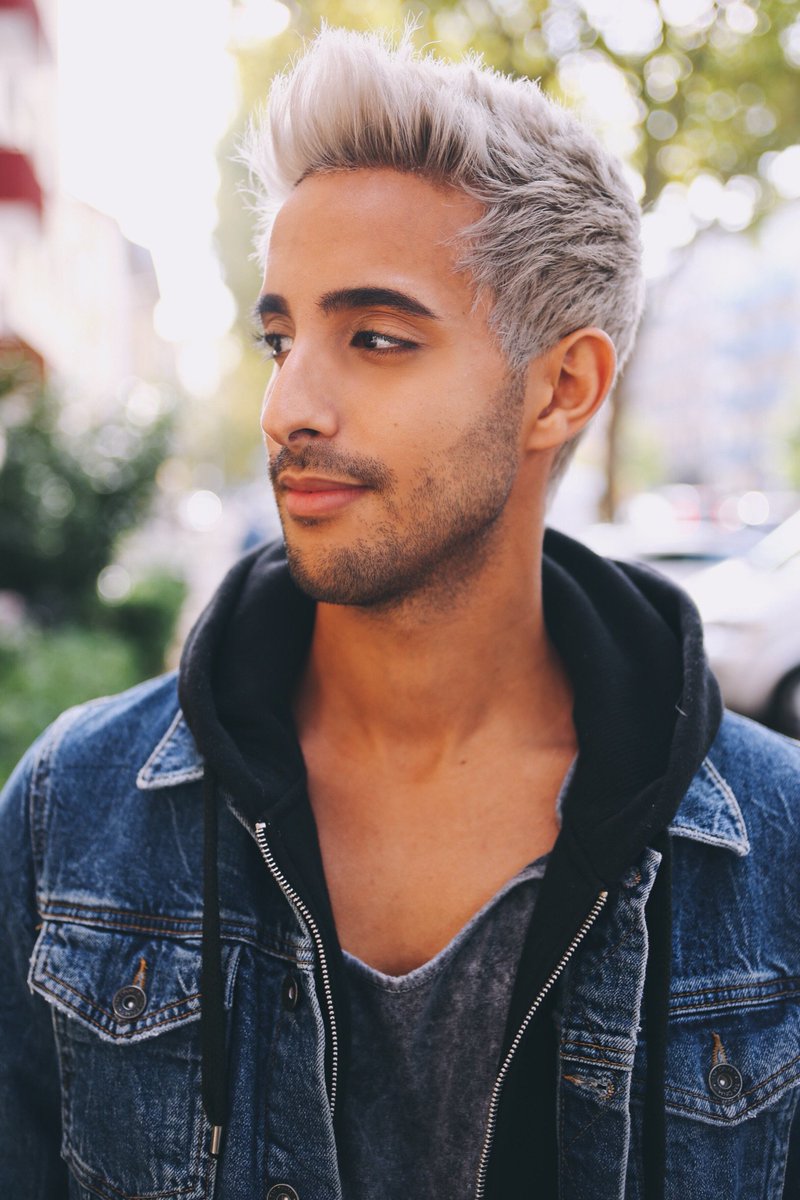 KRASS..
Erinnert ihr euch noch daran !? 😱
Will meine Haare wieder verändern..😍