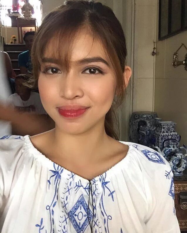 aldub_loversIT's tweet photo. Ang babaeng punong puno ng GOOD VIBES inspired many to be happy &amp; positive lagi
EE11
#ALDUBTheTickets https://t.co/0weHs0aQ6L