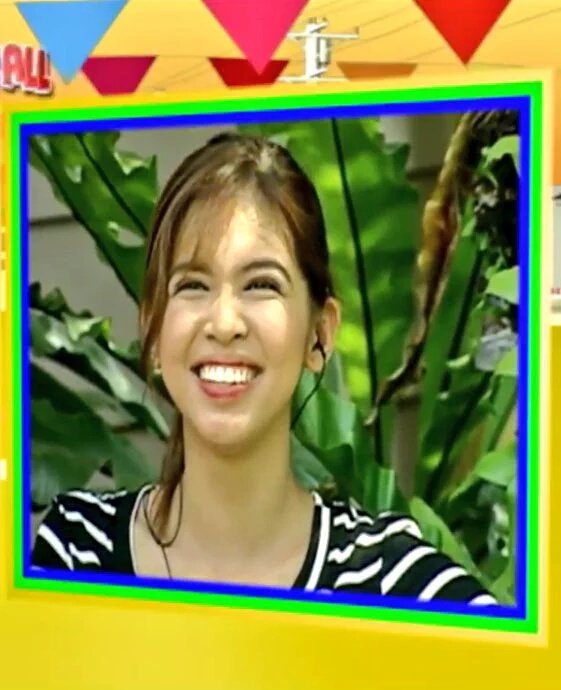 aldub_loversIT's tweet photo. Ang babaeng punong puno ng GOOD VIBES inspired many to be happy &amp; positive lagi
EE11
#ALDUBTheTickets https://t.co/0weHs0aQ6L