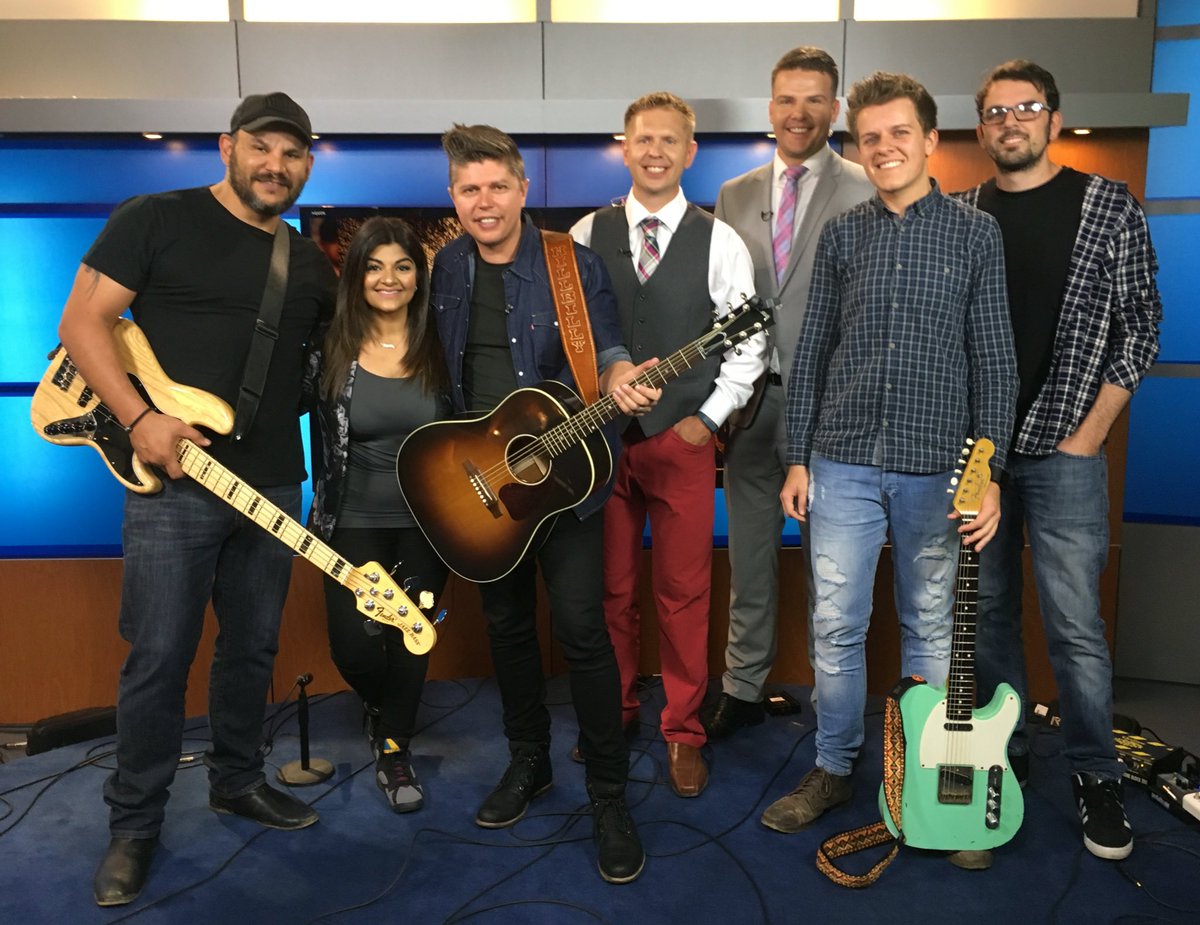 SabeenInTheCity's tweet image. There&apos;s just something about that #AussieAccent ! Thank you @ViperCreekBand for stopping by @CTVReginaLive !