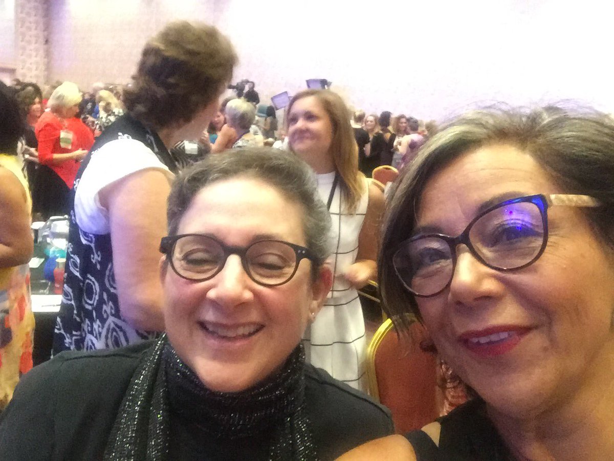 hypnotist_lady's tweet photo. Yes#iamconfidentwiththisamazingwoman@ewnconf#bezibradiscs https://t.co/Jyj1i76gGe