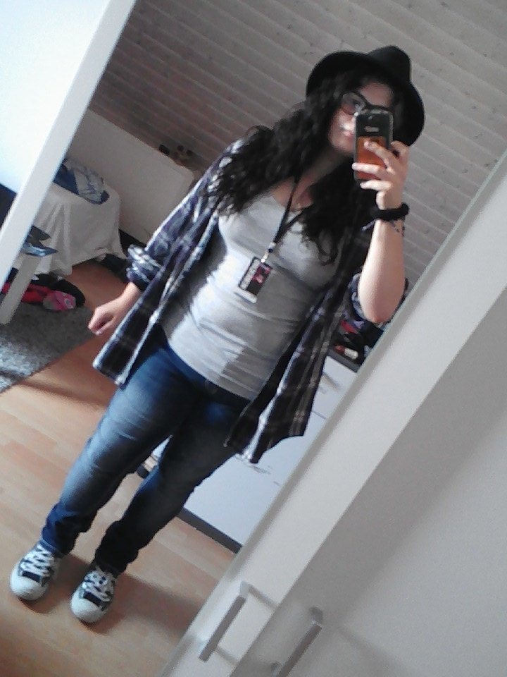 KrawallGadse's tweet photo. @SarahDuering Nenn mich nie wieder Hipster. :D https://t.co/h6WZx44u4W