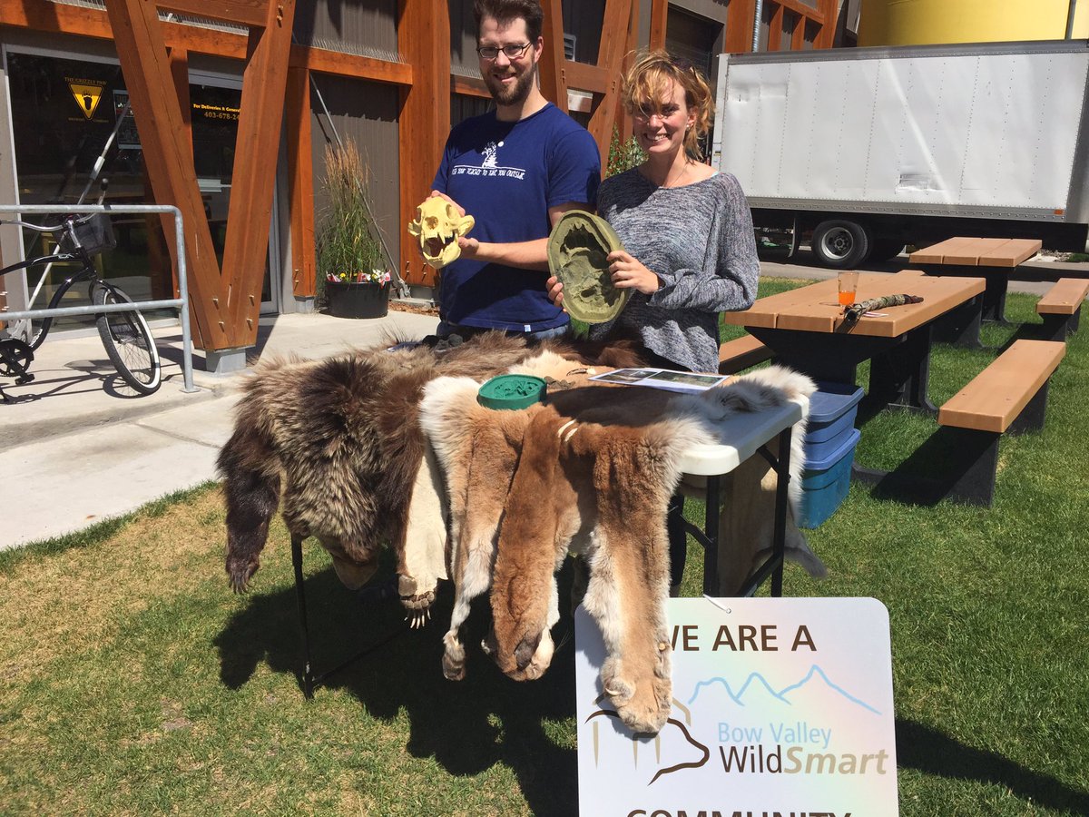 TheGrizzlyPaw's tweet photo. We have @wildsmart #BowValley down at the brewery! They're giving bear spray demonstration  until 4pm. Come on by! https://t.co/rouaG6gHMk