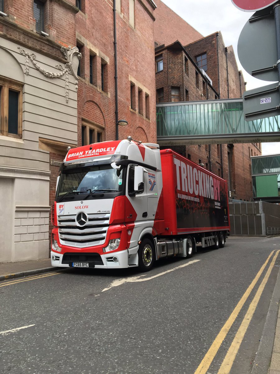 Ben Everett (@benjyeverett) on Twitter photo Goodbye Leeds. Thanks for having us. Flit is of to Edinburgh <a href="/edintfest/">Edinburgh International Festival</a> @lepusprods Goodbye Leeds. Thanks for having us. Flit is of to Edinburgh <a href="/edintfest/">Edinburgh International Festival</a> @lepusprods