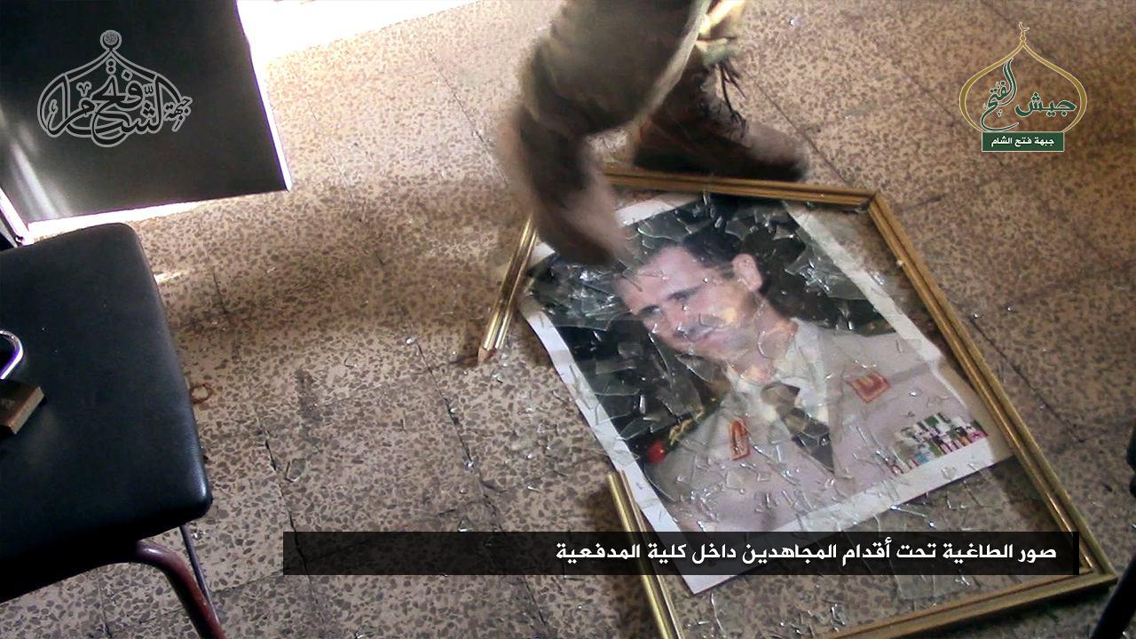 CpH6UFMXEAAAdC1.jpg:large