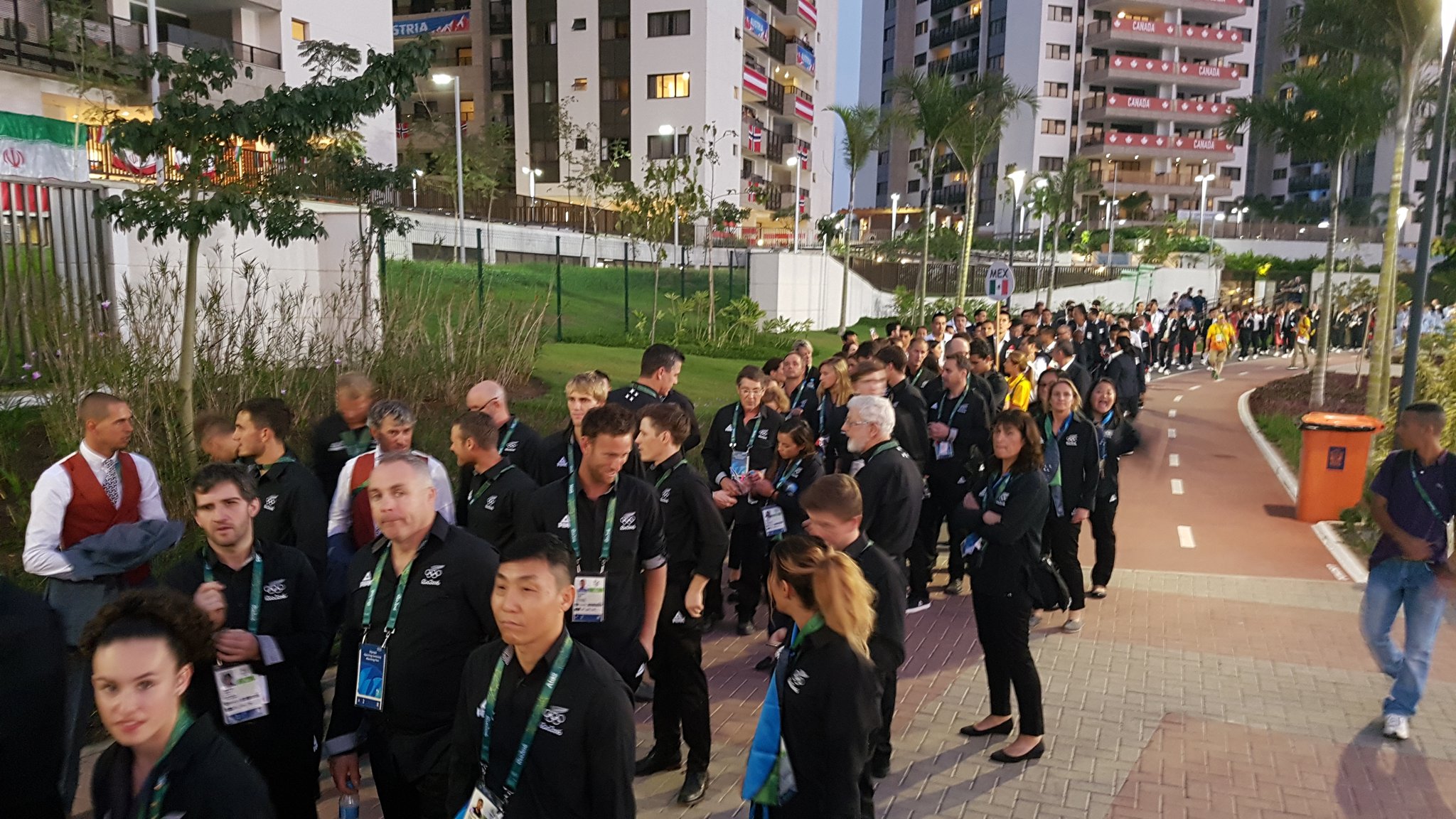 CpH7Wb5WIAAjcXc.jpg:large