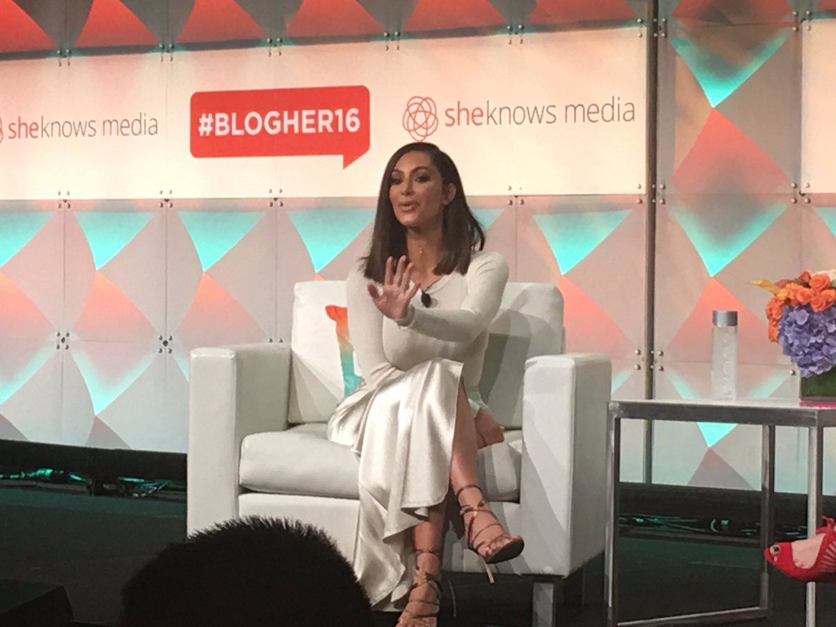 BlogHer tweet media