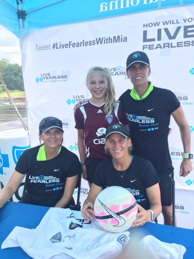 StaceyHaglund's tweet image. #LiveFearlesswithMia