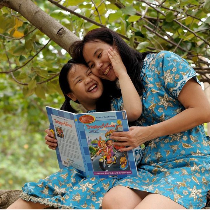 elsyews's tweet photo. @ForceMagicID Mengisi waktu sore hari dgn membaca buku bersama. #ForceMagicKIDSTIME @afcley @vcnarden  @imnonisinyo https://t.co/F9yyEMxsWq