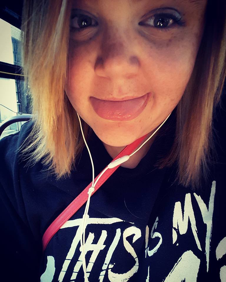 ZiggysLee's tweet photo. Wearing one of my fav wwe shirts... @RealPaigeWWE 😁🙈💖 https://t.co/WdGsybWNLP