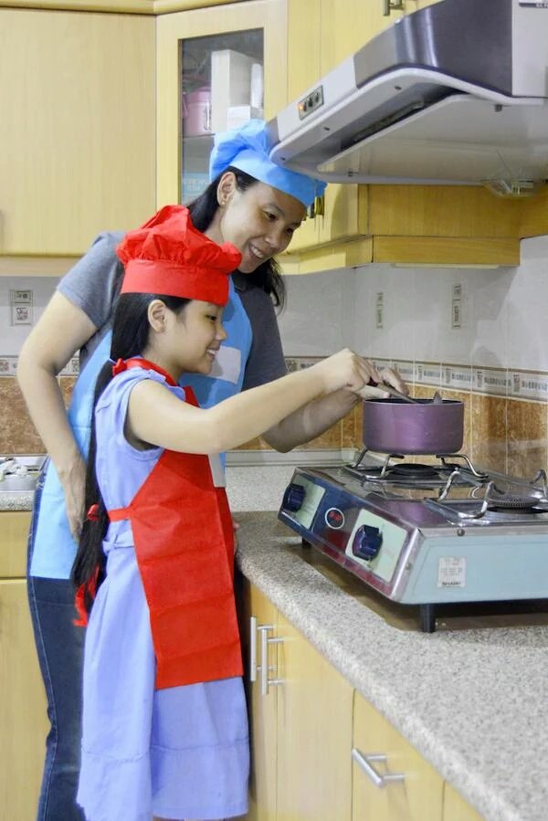 elsyews's tweet photo. @ForceMagicID Mengajarkan si kecil utk memasak #ForceMagicKIDSTIME  @afcley @WenzelFerrel  @vcnarden https://t.co/QXowOSToHK