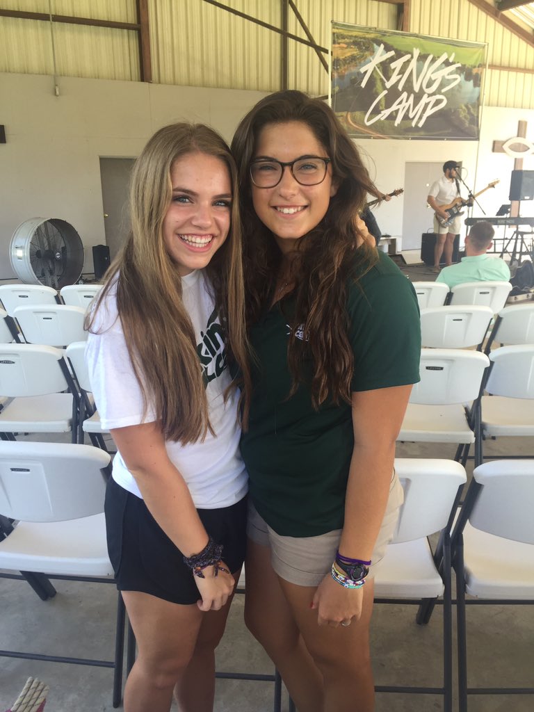 sanctifyintruth's tweet photo. HBD to my sweet counselor &amp; friend💜 You have been such a blessing &amp; encouragement in my life. I love you tons!!! https://t.co/OxVKDDEFjn
