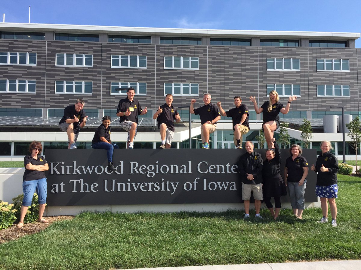 UIK12SchoolEng's tweet photo. Congratulations @UIowaEngr @PLTWorg #PLTACSP teachers! @uiowa #STEMatIowa #graduationday https://t.co/4yTBCeYVQb