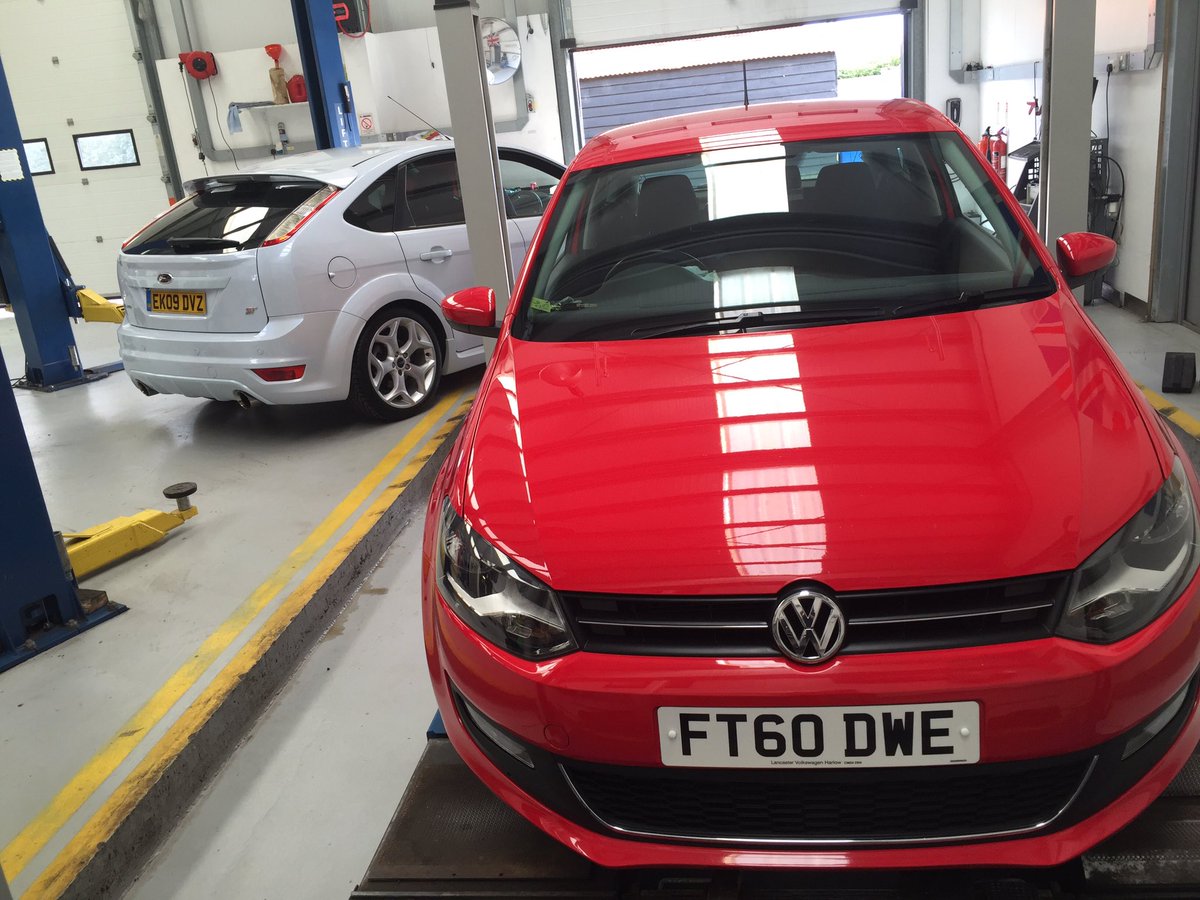 AutoRetrouk's tweet image. Two new stunning cars for sale! 2010 VW Polo &amp;amp; 2009 Ford Focus ST! #cars #forsale #carsforsale #AutoRetro #GreenEnd