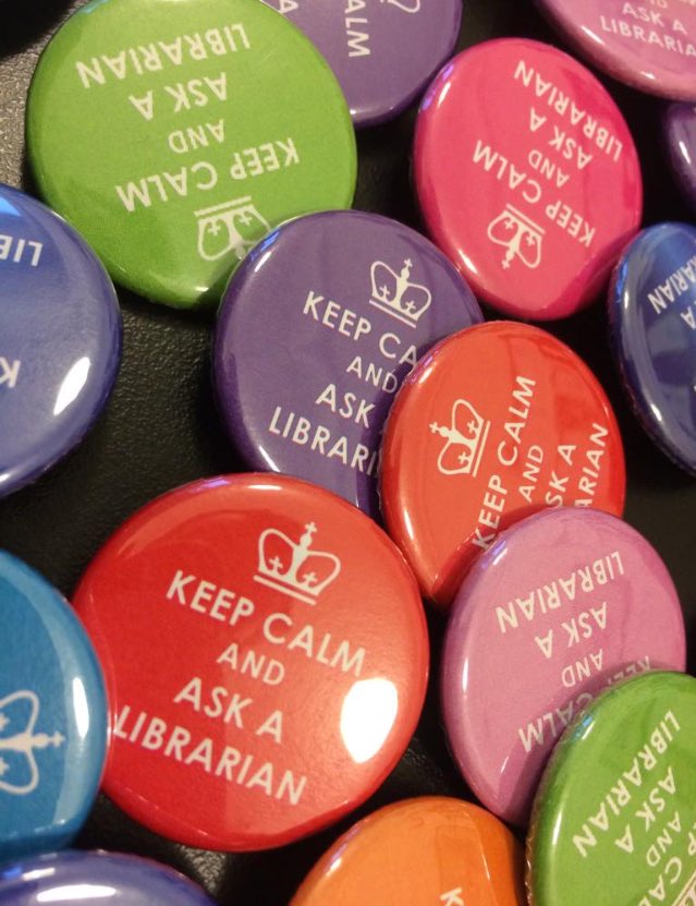 clauersen's tweet photo. My add for #accessoryweek in the #librarianwardrobe is all about buttons / badges https://t.co/B8XzKLuYFt