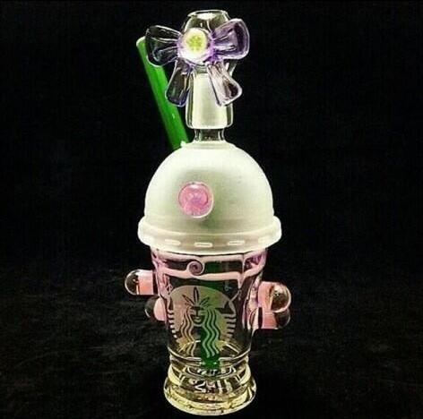 BeautifuIGlass's tweet photo. *white girls go crazy* https://t.co/kBsdxqVfZt