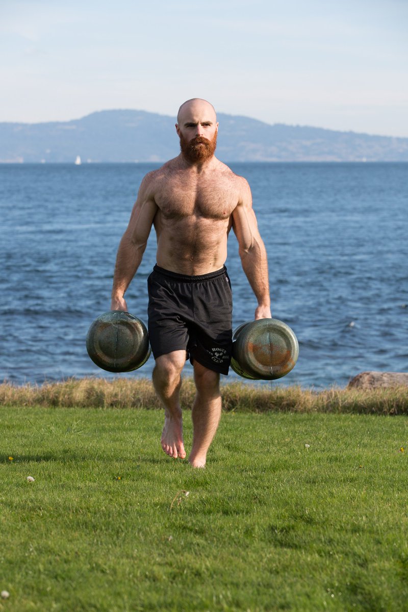 ToqueLuc's tweet photo. Retweet if you like grabbing big jugs. https://t.co/MrhhM6h451