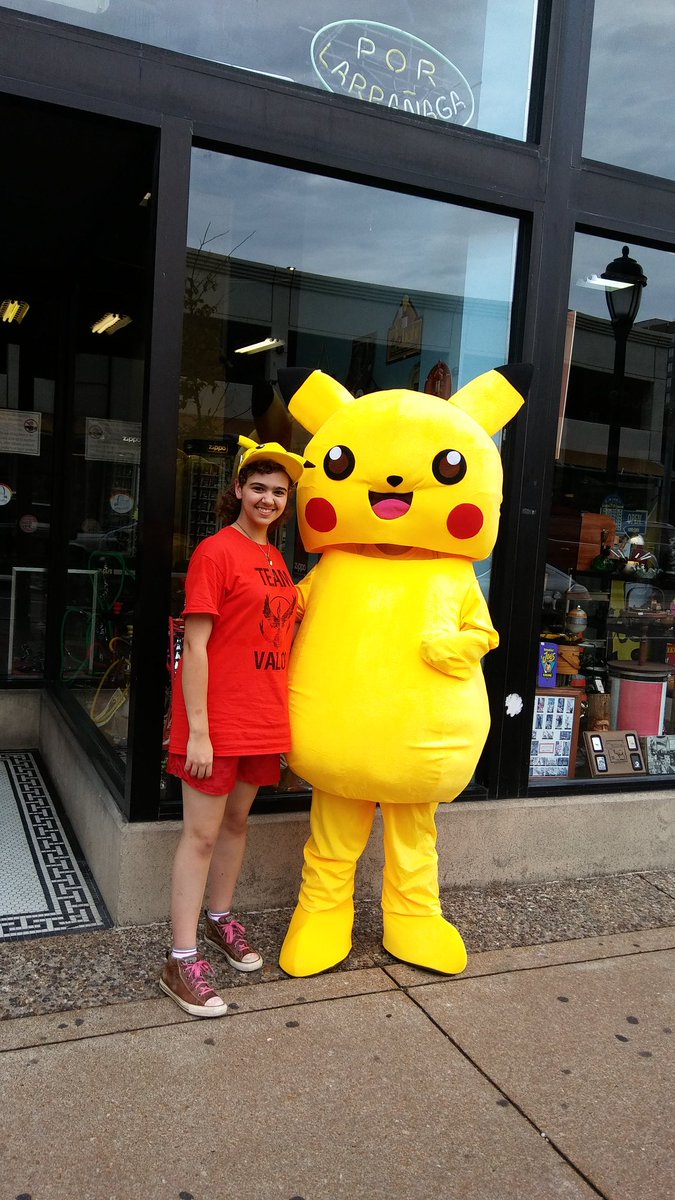 1Curvey's tweet photo. Come find the wild Pikachu #loopleague https://t.co/lsidoCOm68