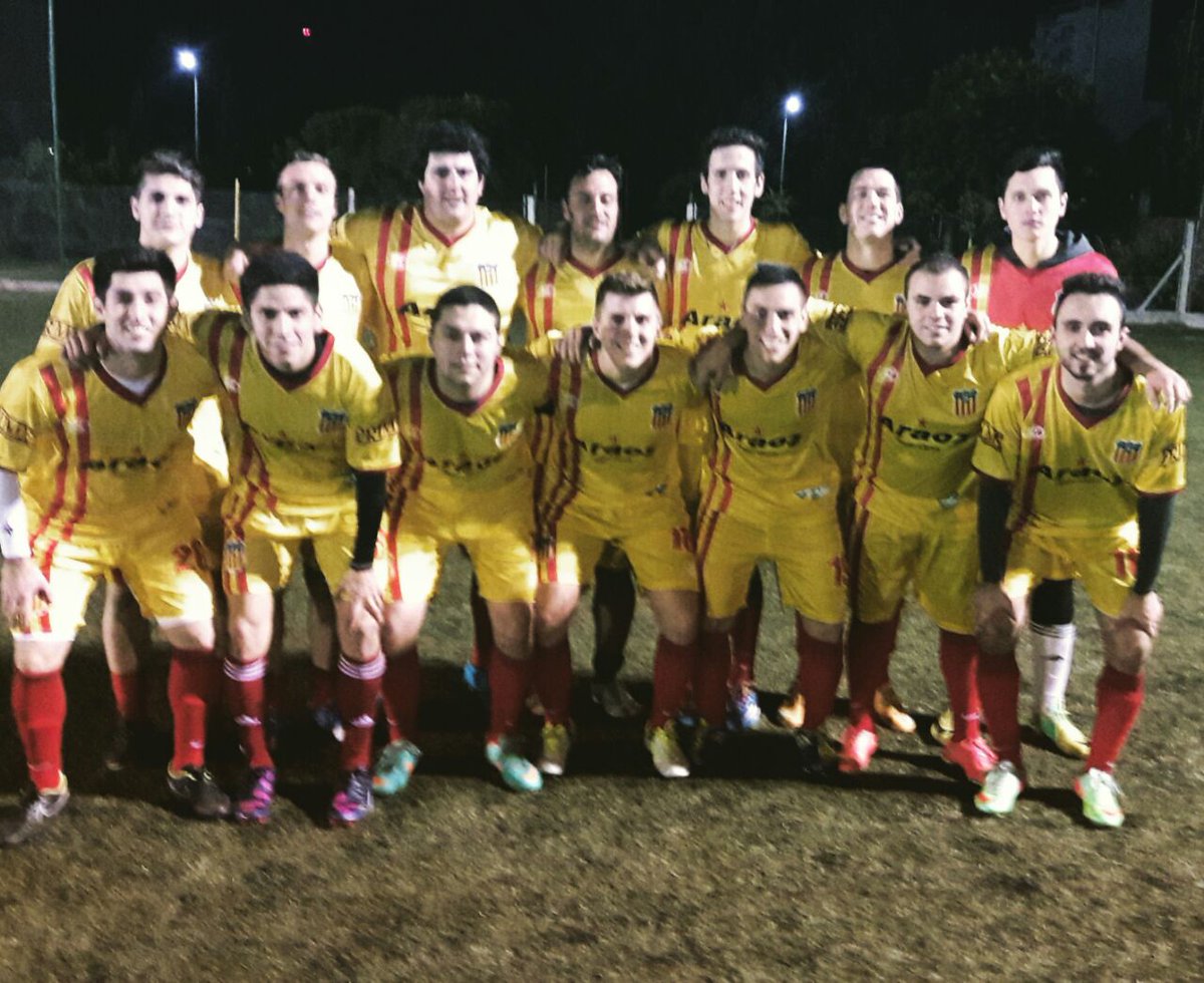 TorneoFerro's tweet photo. #CopaFerroCarrilOeste el domingo se juegan las semis🏆
17:00 @PuraFT2 vs @TodoZinny
18:30 @RealCaballito v @LaMasiaok https://t.co/UQi7iB9iZx