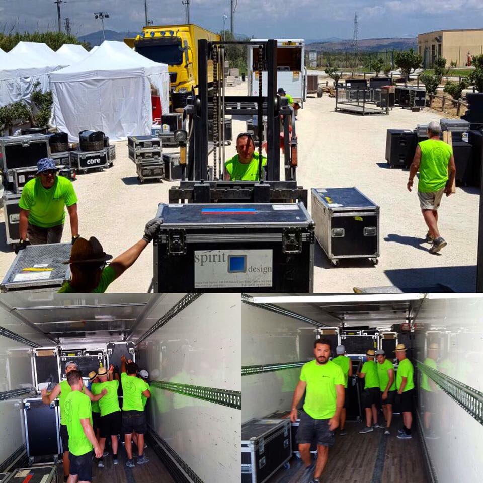AlphaCrewLtd's tweet photo. #teamwork #team #alphacrew #sunny #festival #eventsetting #hardwork #hardworker #getout #derig #loadingout #sicily https://t.co/jx6i0hVkeh