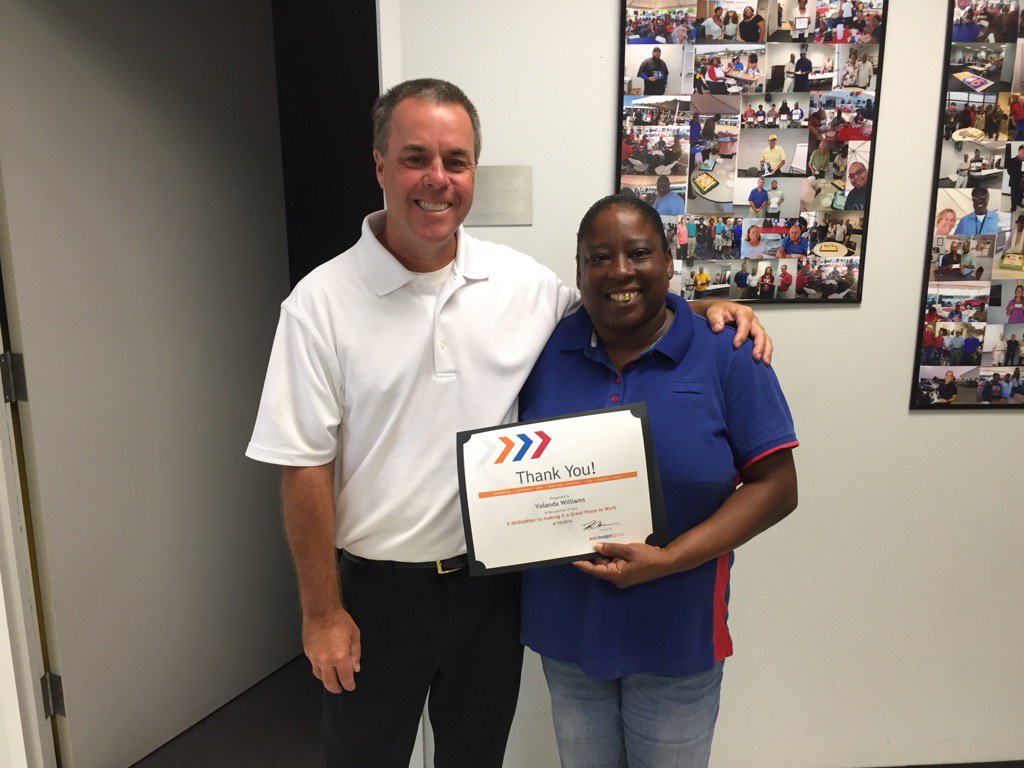 BobCloran's tweet photo. @GoAvisBudget @pamelaperryABG Yolanda Williams recognized for making IAH a GREAT PLACE to work! #abgcearecognize https://t.co/Ky94mpQ1xM