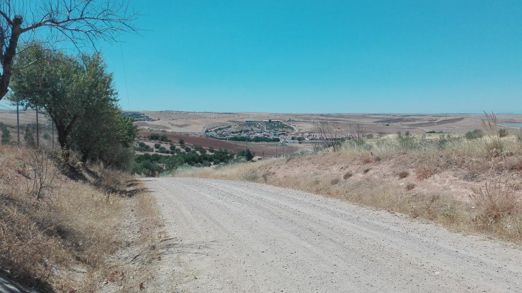 Ya en La Mata (Toledo). Ahora toca adentrarnos por el Camino Real de Guadalupe @RumboaGuadalupe para llegar a Mérida
