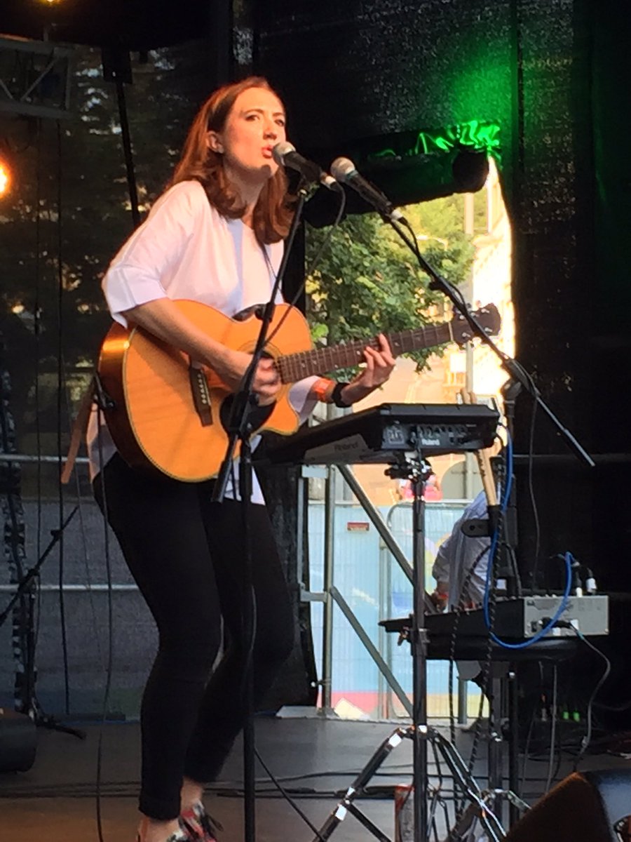 DIVAmagazine's tweet image. Great set from @AMiAMiTY playing @PrideBrighton this evening!