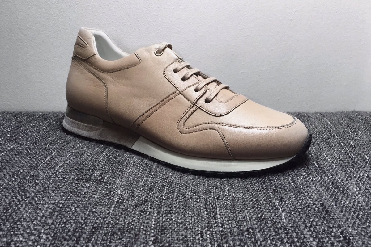 MALLET_LONDON's tweet photo. Flash sale; Almorah Nude Leather. 

Up to 50% off this style &amp; others.

https://t.co/soXzqJNSVp • #malletfootwear https://t.co/ZjyNUIgG4i