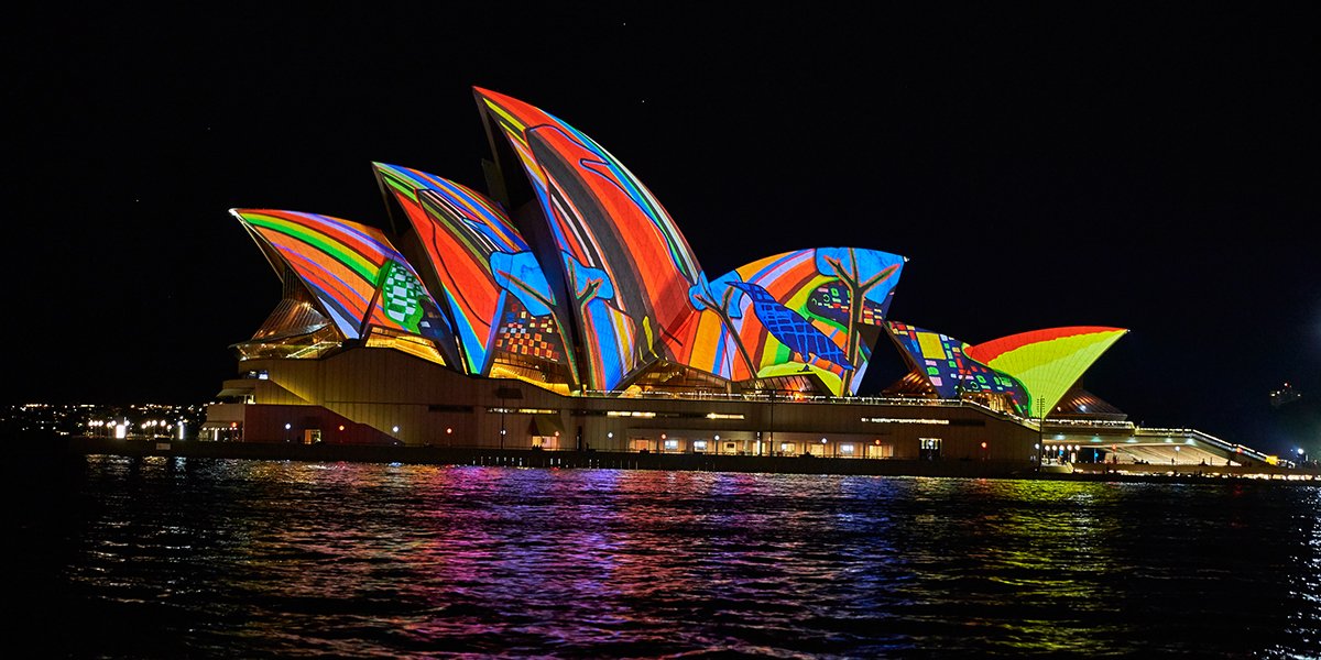 intel's tweet image. See art and Intel technology combine to capture the imagination of millions. intel.ly/2afLGBq