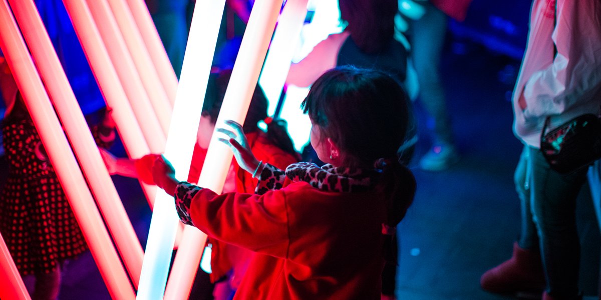 intel's tweet image. See art and Intel technology combine to capture the imagination of millions. intel.ly/2afLGBq