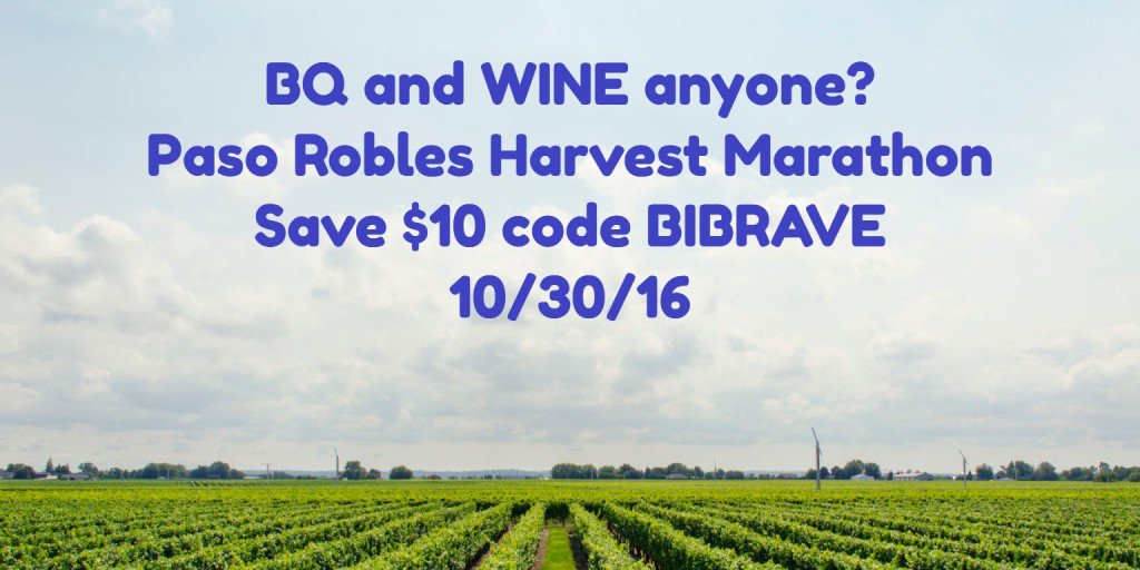 TrainWithBain's tweet photo. Did you know the @HarvestMarathon offers free race photos? #BestPerkEver #bibchat https://t.co/OI0MSehcos