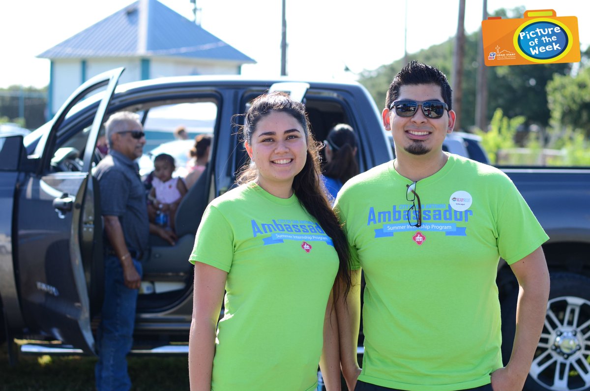 HeadStartSA's tweet photo. Thanks #dhsambassadors! You guys are awesome & we'll miss seeing your smiling faces! @COSADHS #PicOfWeek #headstart https://t.co/PcVgfJ1MeA