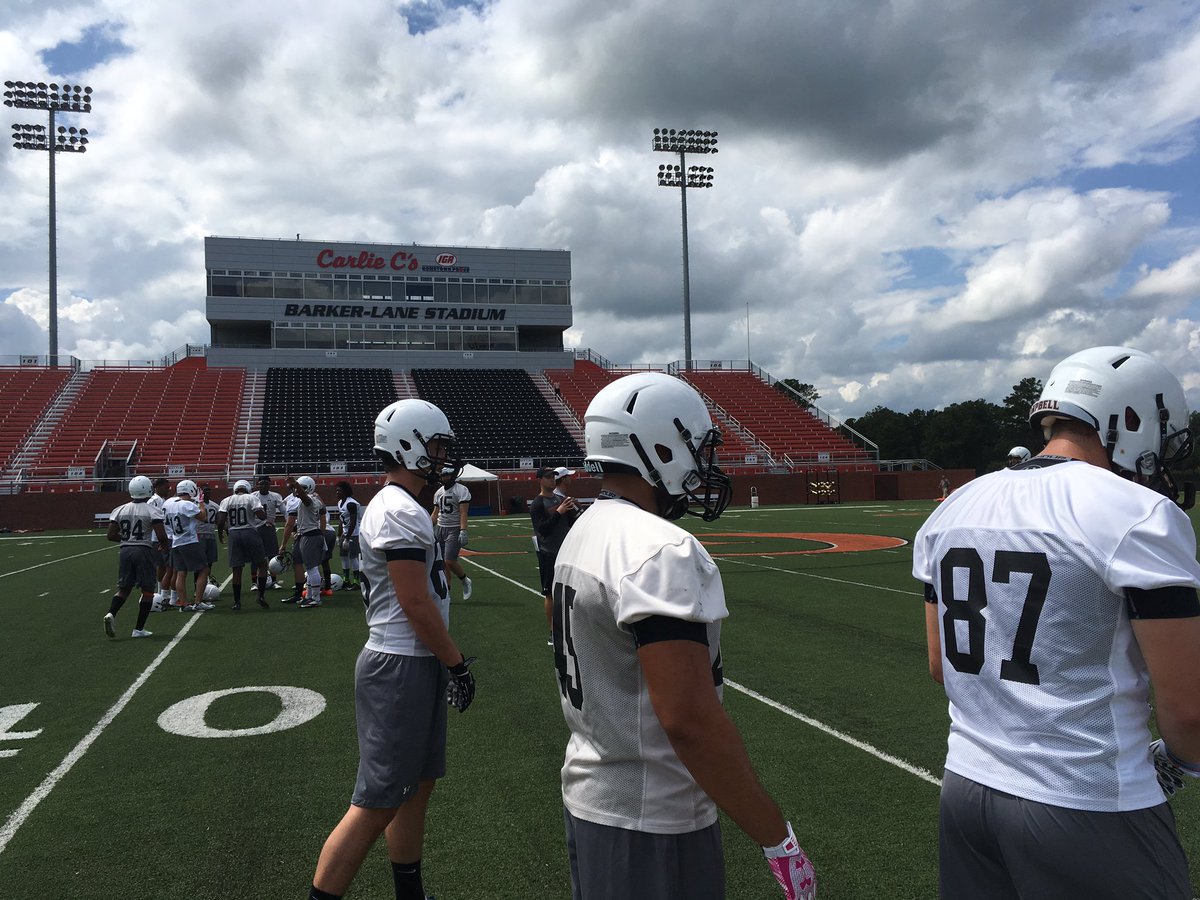 ChrisHemeyer's tweet photo. It's the first practice of the season for @GoCamelsFB #theCreekisRising https://t.co/v5R4MV7Pli