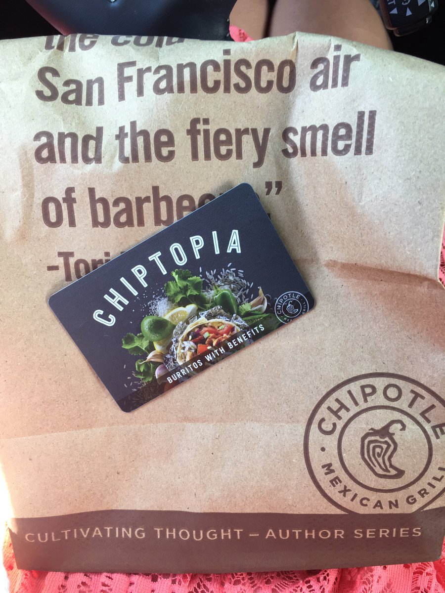 TheAmandaSue's tweet photo. Free lunch from @ChipotleTweets today. Apparently I eat here way too much 😂 #noms #burritolove https://t.co/u61JAWucsB