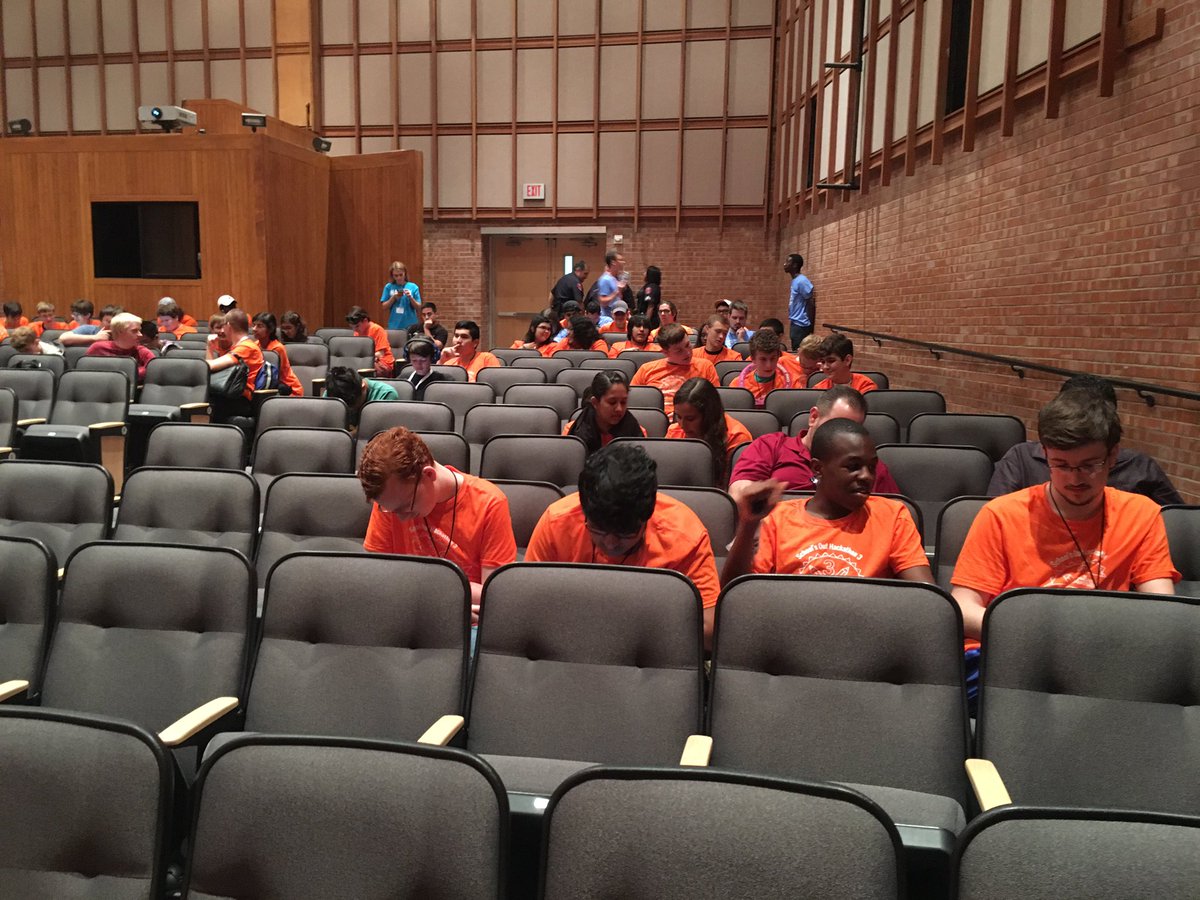 davidmarquez's tweet image. The kickoff of the 3rd annual School&apos;s Out Hackathon. #sohacks director Julie Singer welcomes the group.