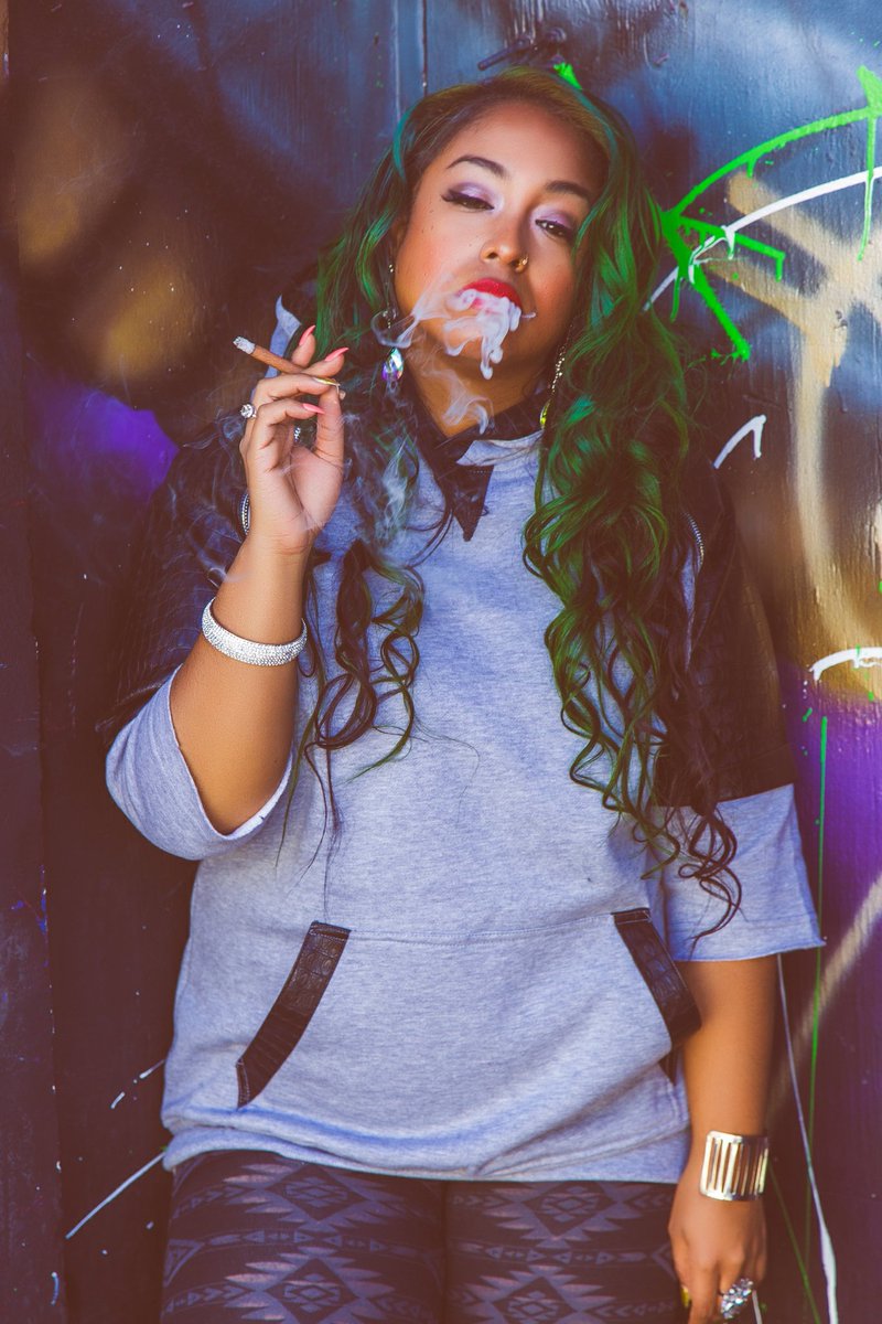 RealVELARDE's tweet image. been trying to stuff this RAW cone 4 an hour, but I can&apos;t stop the Promo!!! #SelfEverything iamVelarde.com