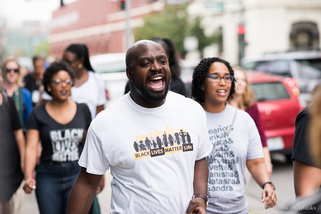 AaronWBanks's tweet photo. #APA2016 psychologist march in solidarity w/#M4BL
#ABanks #APABLM #Ψ4BL #BLM #Denver #BlackLivesMatter #DoNoHarm https://t.co/egi5DgMoxt