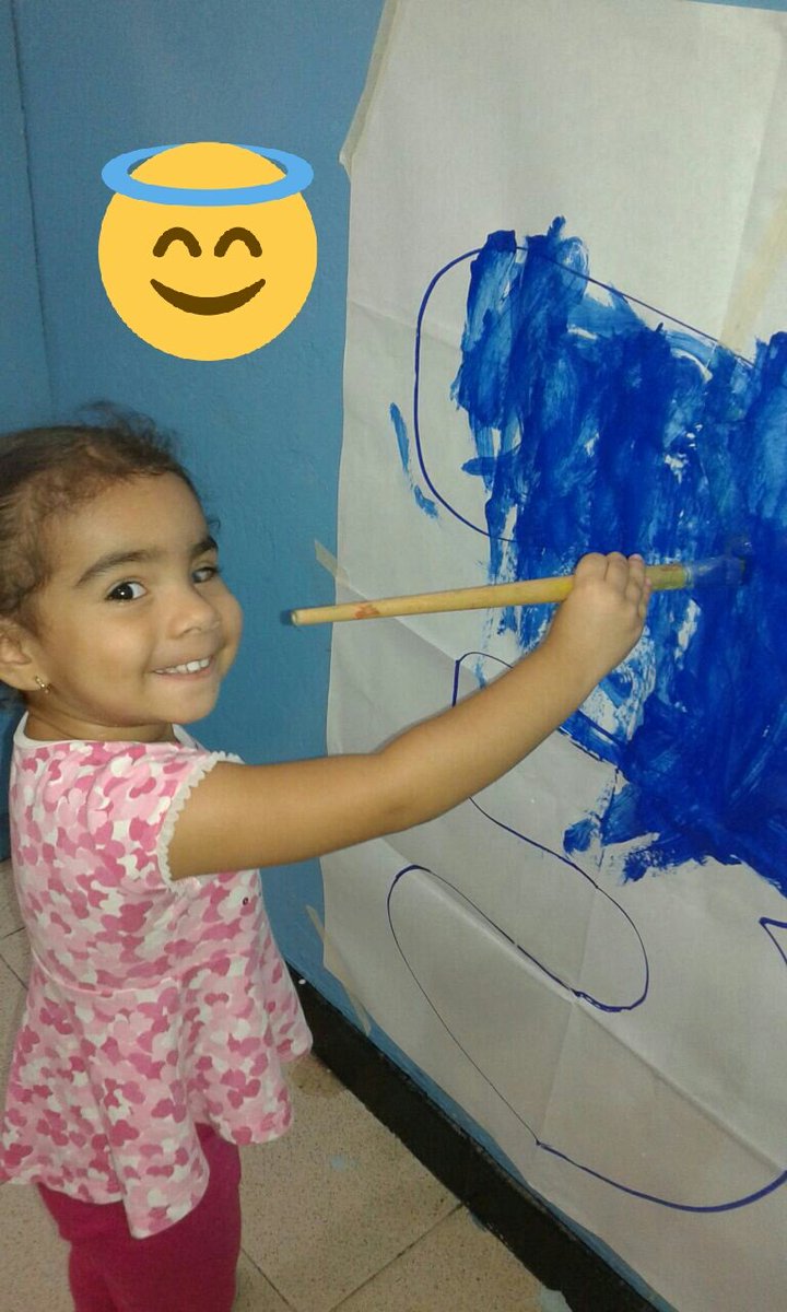 leydirosamp's tweet photo. Mi hermosa princesa disfrutando del colegio @belkis_mp https://t.co/uwSDqCb2Qg