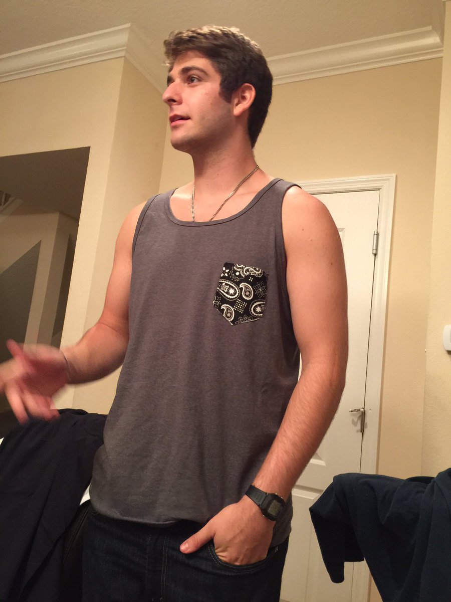 BrentOutOfPlace's tweet photo. When you make your own frockets https://t.co/SDzRzYz7Dz