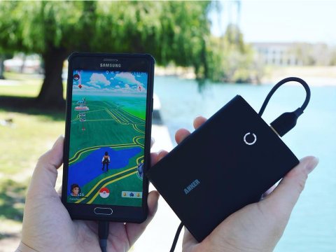 Best charging gear for #PokemonGo? Look no further bit.ly/BIPokeGo Thanks to <a href="/BusinessInsider/">Business Insider</a> <a href="/tylerlauletta/">tryler</a>