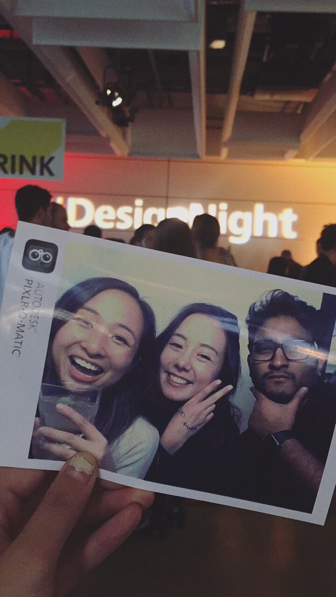 yinguin's tweet photo. In which my co-interns and I copped free falafels and drinks, hogged the photobooth, and admired the DJ from afar https://t.co/Fvbg9Ovvda