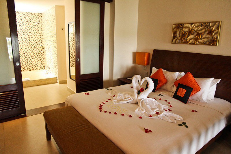ChatterBility's tweet photo. A #honeymoon in #Vietnam – splurge in Hoi An! https://t.co/EQ4WHAWrXd #weddingplanner https://t.co/fmpUSz7Tmz