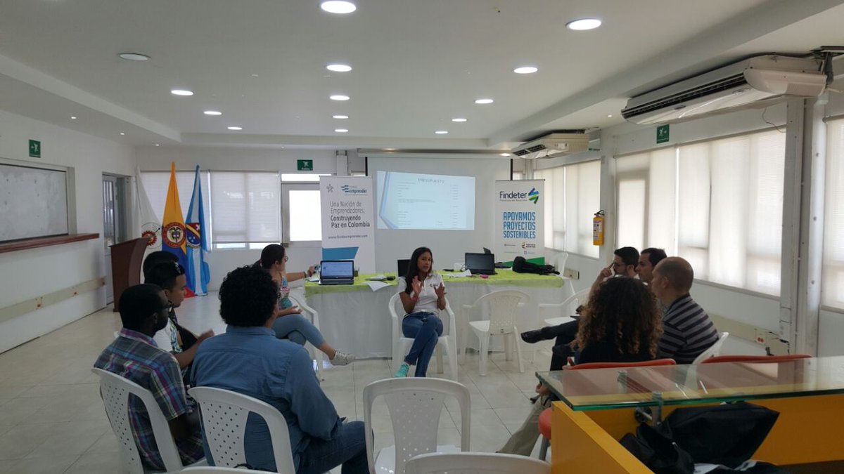 MacondoLab's tweet photo. Compartiendo con emprendedores la experiencia #MacondoLab en #SanAndrésIslas #AppsCO @Ministerio_TIC @AppsCo https://t.co/svquYmrzNf